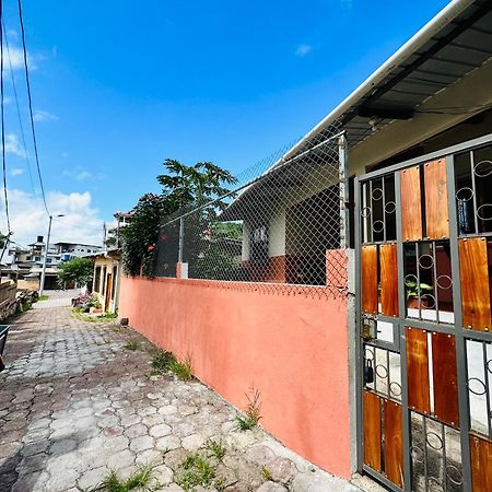 Casa Independiente Puerto Ayora  Exterior photo